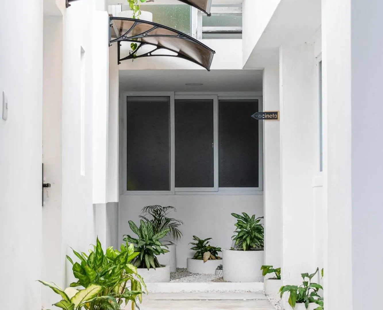 Modern And Elegant Near Tikal Futura And Miraflores H8 Guatemala City 0*,